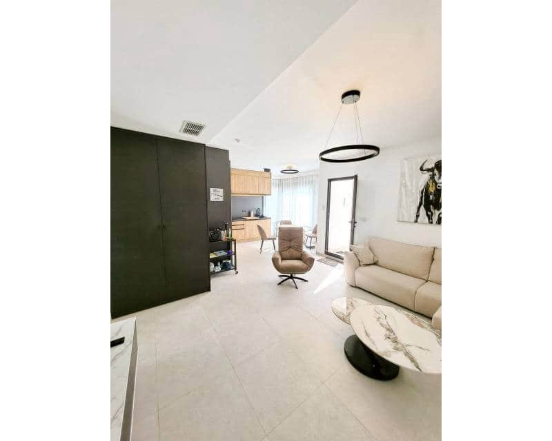 2 Zimmer Apartment zu verkaufen in San Miguel de Salinas mit Pool - 299.000 € (Ref: 10024729)