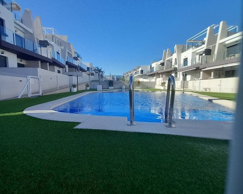2 Zimmer Apartment zu verkaufen in San Miguel de Salinas mit Pool - 299.000 € (Ref: 10024729)