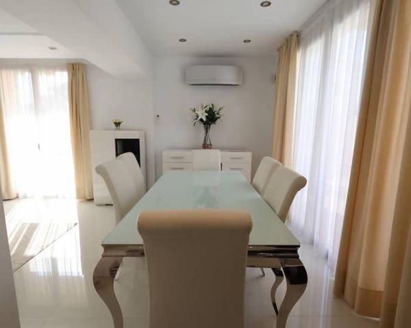 4 bedroom Villa for sale in Lomas de Cabo Roig - Los Dolses, Orihuela with pool - € 990,000 (Ref: 10024730)