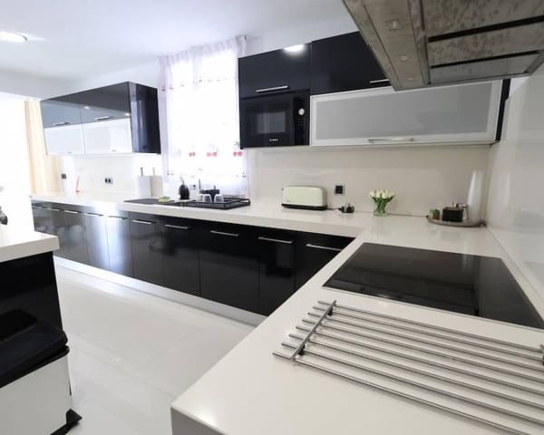 4 bedroom Villa for sale in Lomas de Cabo Roig - Los Dolses, Orihuela with pool - € 990,000 (Ref: 10024730)