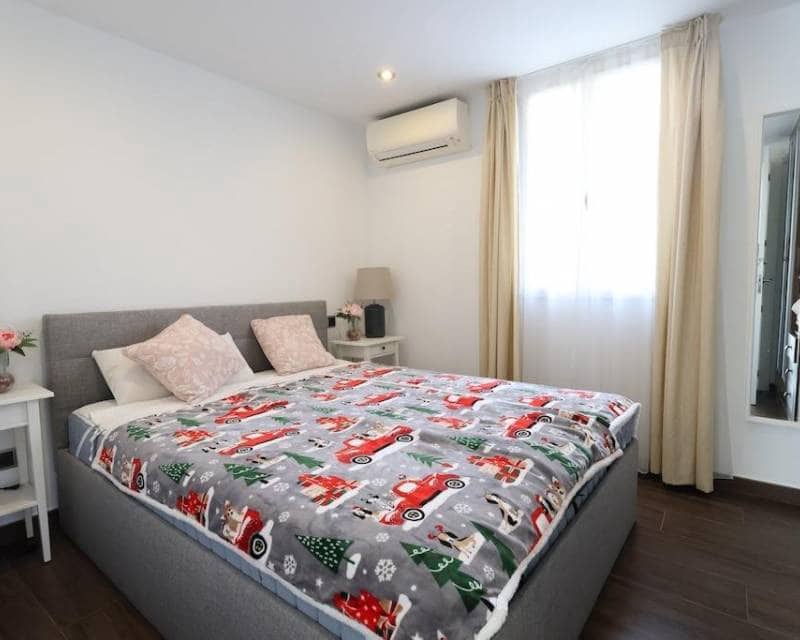 4 bedroom Villa for sale in Orihuela Costa with pool - € 990,000 (Ref: 10024730)