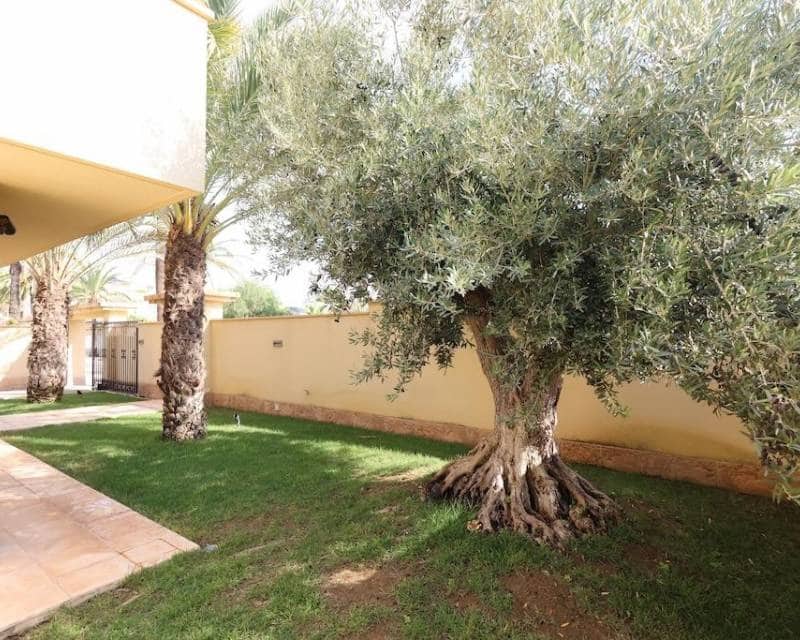 4 bedroom Villa for sale in Orihuela Costa with pool - € 990,000 (Ref: 10024730)