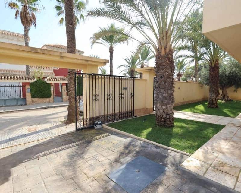 4 bedroom Villa for sale in Orihuela Costa with pool - € 990,000 (Ref: 10024730)