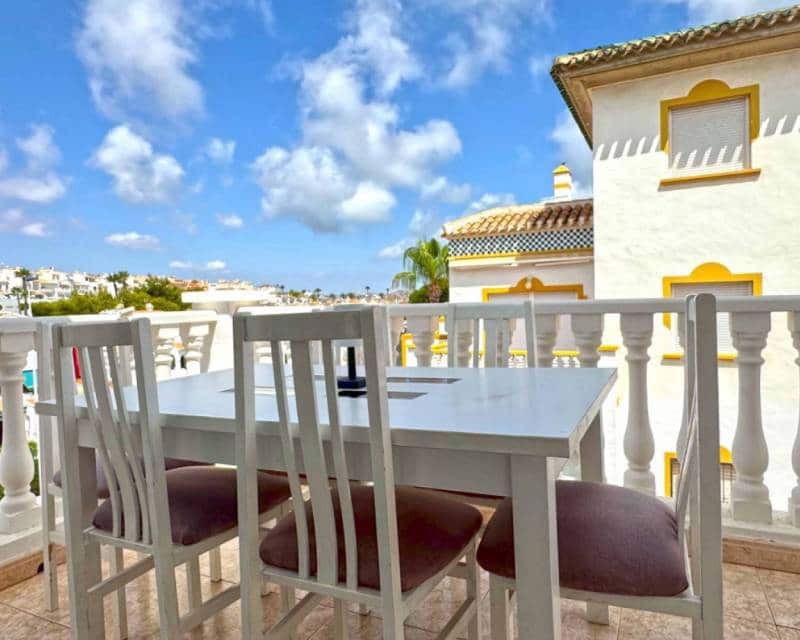 3 slaapkamer Appartement te koop in La Mata met zwembad - € 269.000 (Ref: 10024922)
