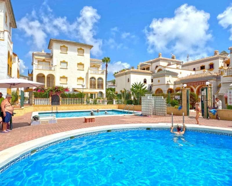 3 slaapkamer Appartement te koop in La Mata met zwembad - € 269.000 (Ref: 10024922)