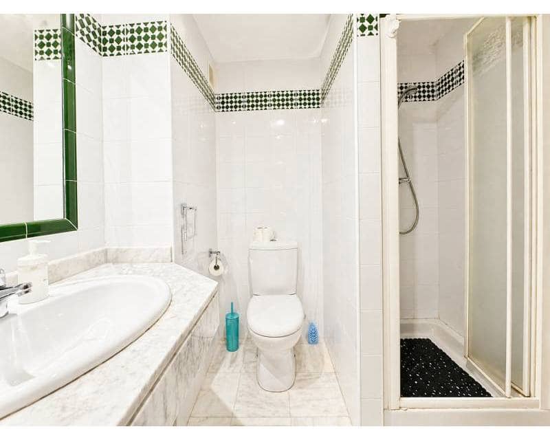 Apartamento de 3 habitaciones en Torrevieja en venta con piscina - 255.000 € (Ref: 10024924)