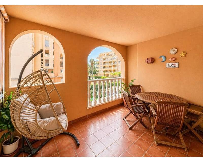 Apartamento de 3 habitaciones en Torrevieja en venta con piscina - 255.000 € (Ref: 10024924)