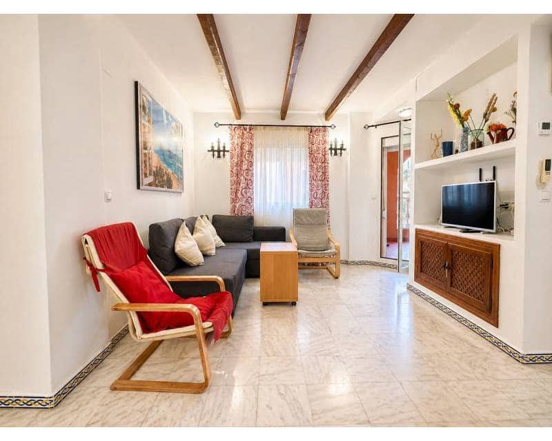 Apartamento de 3 habitaciones en Torrevieja en venta con piscina - 255.000 € (Ref: 10024924)