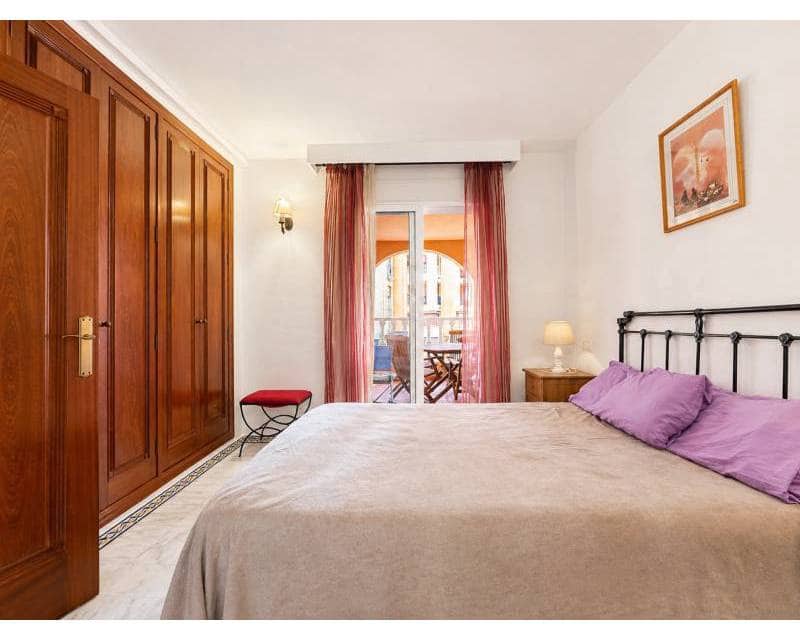 Apartamento de 3 habitaciones en Torrevieja en venta con piscina - 255.000 € (Ref: 10024924)