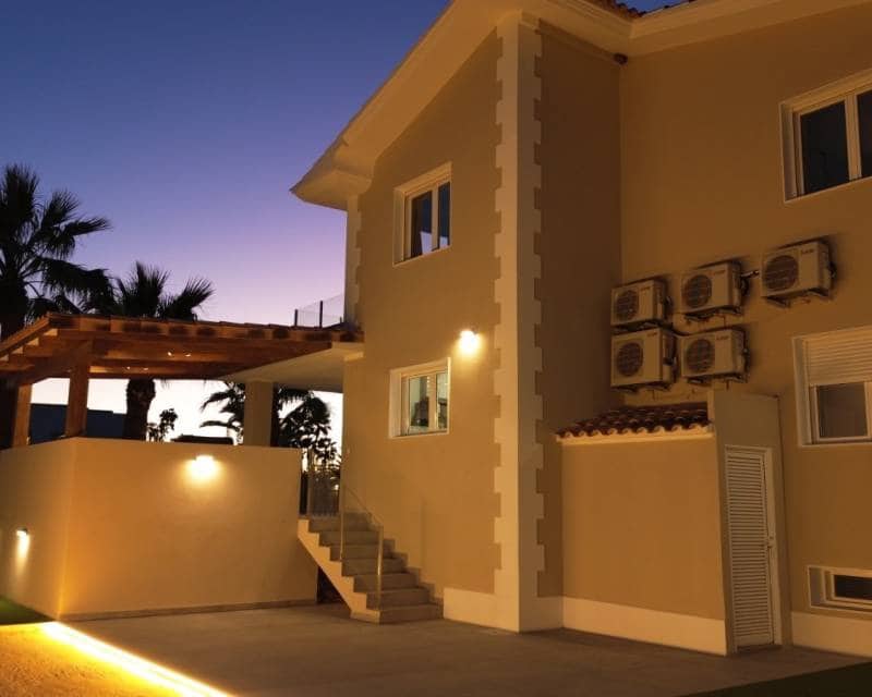 4 chambre Villa/Maison à vendre à Alfaz del Pi / L'Alfas del Pi avec piscine garage - 1 195 000 € (Ref: 10026012)