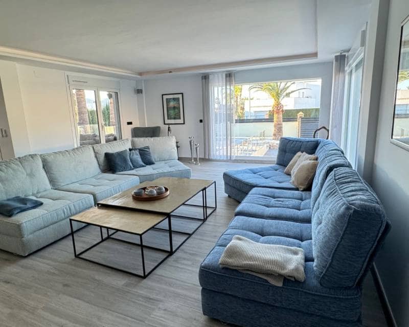 4 chambre Villa/Maison à vendre à Alfaz del Pi / L'Alfas del Pi avec piscine garage - 1 195 000 € (Ref: 10026012)
