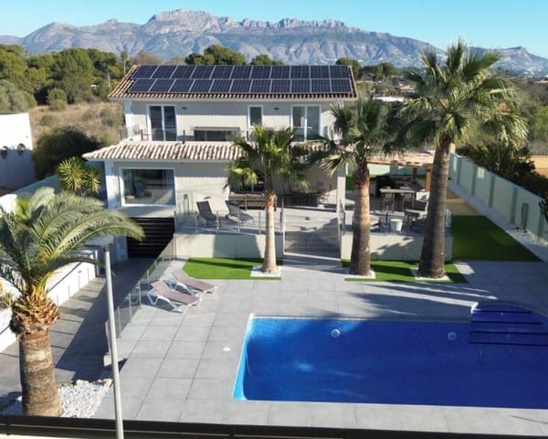 4 slaapkamer Villa te koop in Pueblo - Urbanizaciones, Alfaz del Pi / L'Alfàs del Pi met zwembad garage - € 1.195.000 (Ref: 10026012)