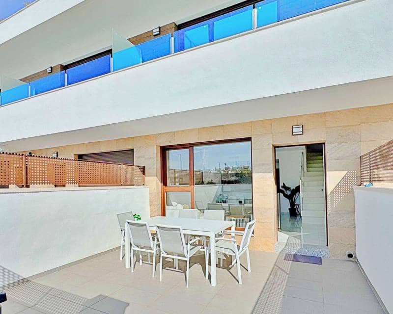 3 slaapkamer Rijtjeshuis te koop in Los Balcones met zwembad - € 326.000 (Ref: 10026013)