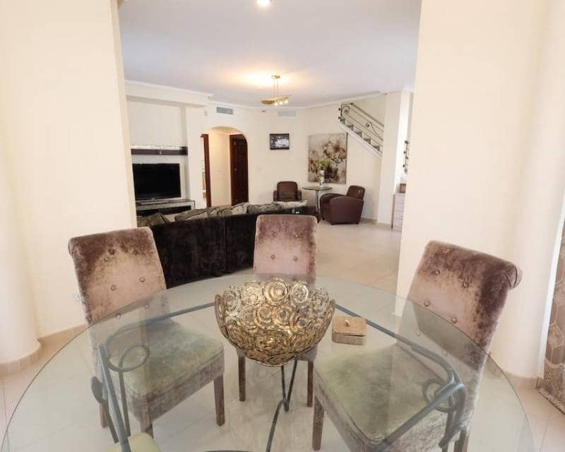 3 makuuhuone Rivitalo myytävänä paikassa Rojales mukana uima-altaan - 289 900 € (Ref: 10026209)