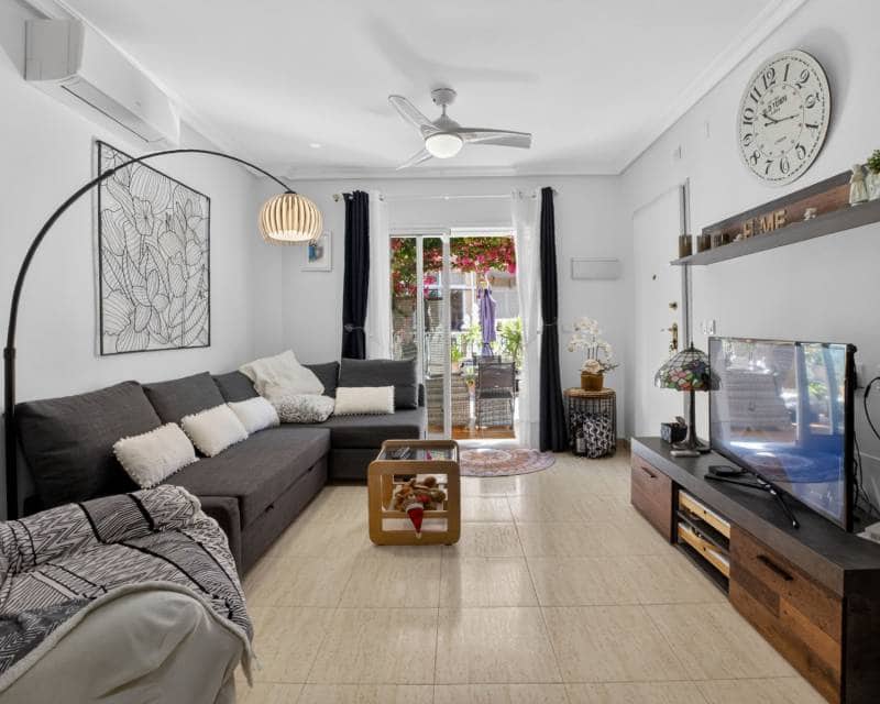 1 bedroom Townhouse for sale in Orihuela Costa with pool - € 155,000 (Ref: 10026210)