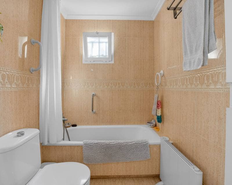 1 bedroom Townhouse for sale in Orihuela Costa with pool - € 155,000 (Ref: 10026210)
