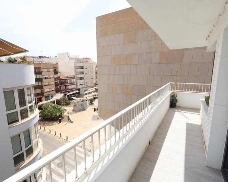 3 slaapkamer Penthouse te koop in Torrevieja - € 349.000 (Ref: 10026211)