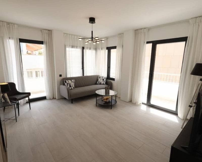 3 slaapkamer Penthouse te koop in Torrevieja - € 349.000 (Ref: 10026211)