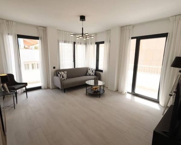 3 bedroom Penthouse for sale in Centro - Muelle Pesquero, Torrevieja - € 349,000 (Ref: 10026211)