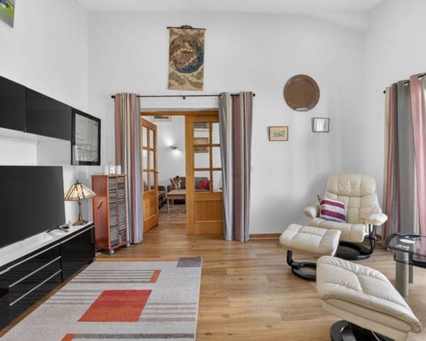 3 bedroom Villa for sale in Aguas Nuevas, Torrevieja with pool - € 496,000 (Ref: 10026213)