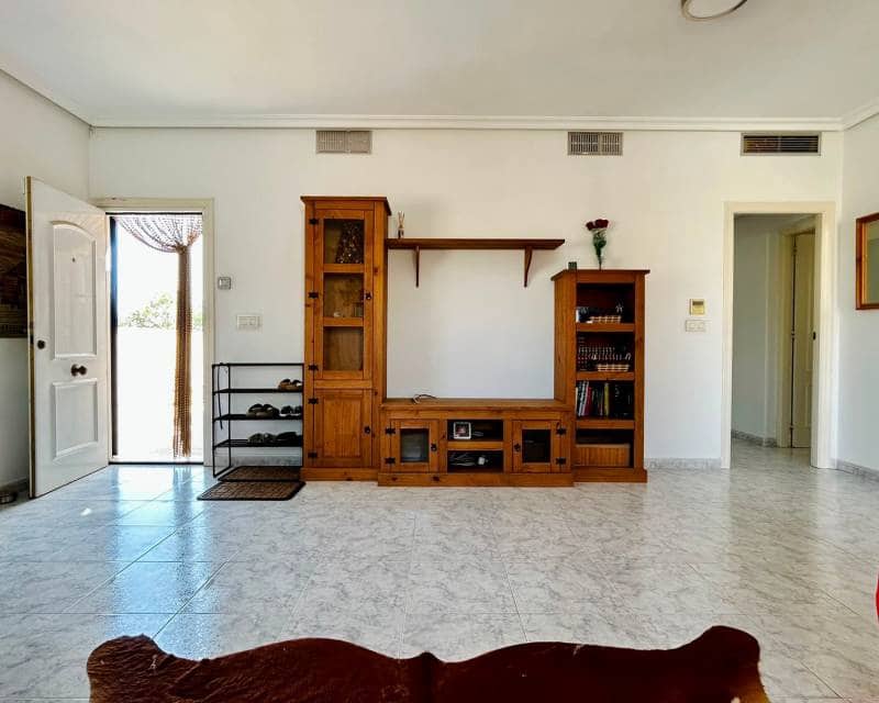 3 soveværelse Villa til salg i Torrevieja med swimmingpool - € 360.000 (Ref: 10026306)
