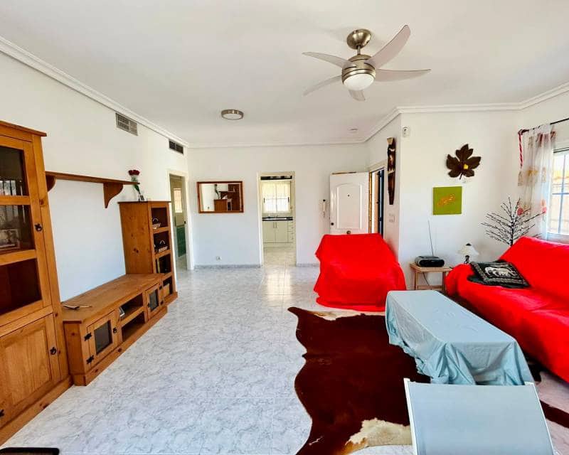 3 soveværelse Villa til salg i Torrevieja med swimmingpool - € 360.000 (Ref: 10026306)