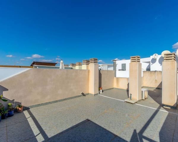 3 bedroom Penthouse for sale in Playa del Cura, Torrevieja with garage - € 229,000 (Ref: 10026307)