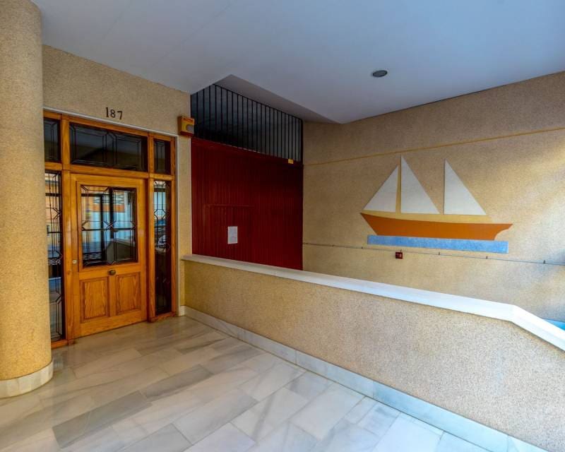 3 bedroom Penthouse for sale in Torrevieja with garage - € 229,000 (Ref: 10026307)