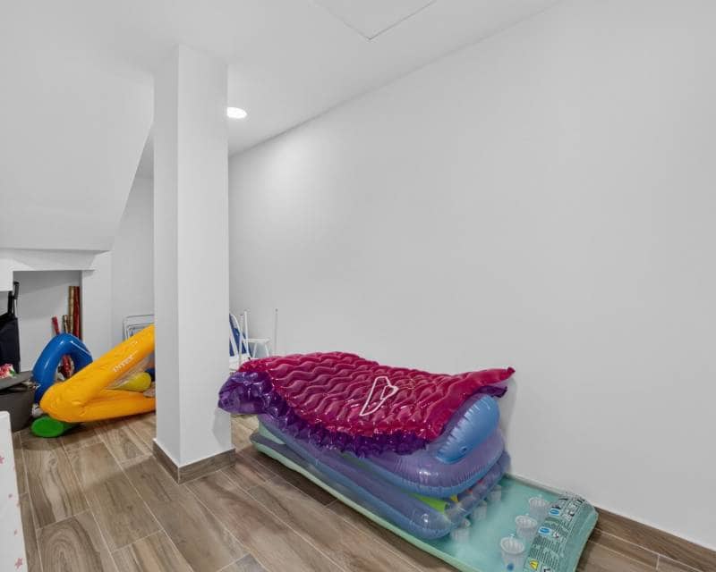 3 quarto Moradia para venda em Los Balcones com piscina - 495 000 € (Ref: 10026309)