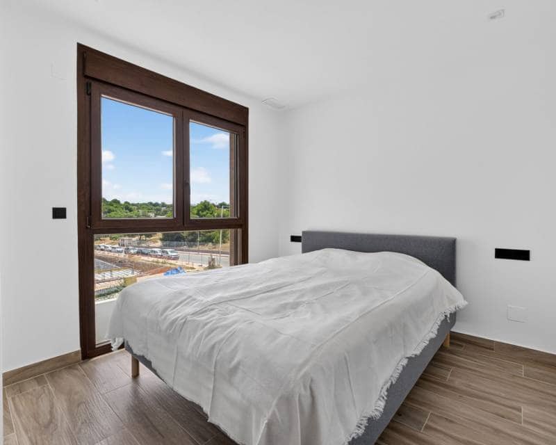 3 quarto Moradia para venda em Los Balcones com piscina - 495 000 € (Ref: 10026309)