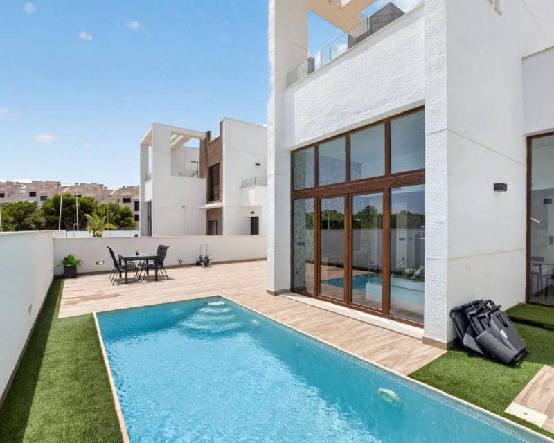 3 quarto Moradia para venda em Los Balcones com piscina - 495 000 € (Ref: 10026309)