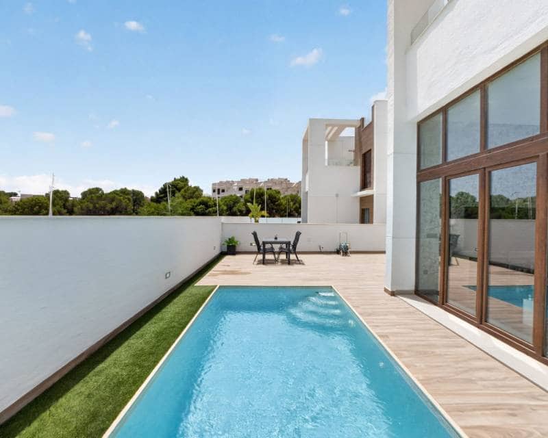 3 quarto Moradia para venda em Los Balcones com piscina - 495 000 € (Ref: 10026309)