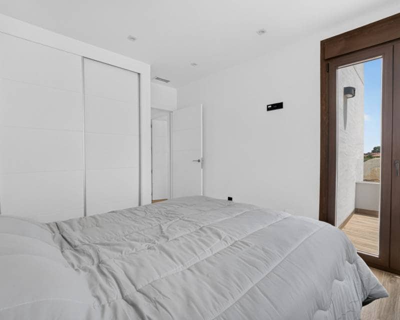 3 quarto Moradia para venda em Los Balcones com piscina - 495 000 € (Ref: 10026309)