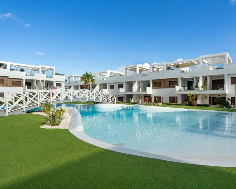 3 quarto Moradia para venda em Los Balcones com piscina - 495 000 € (Ref: 10026309)