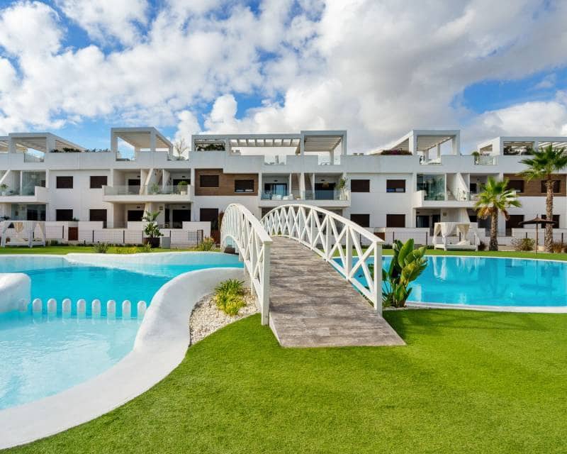 3 quarto Moradia para venda em Los Balcones com piscina - 495 000 € (Ref: 10026309)
