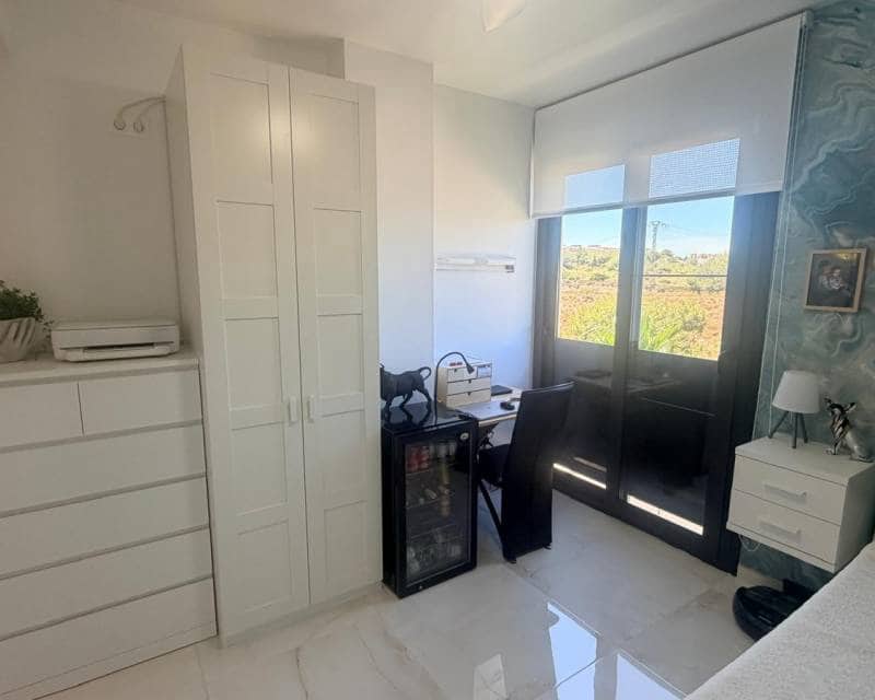 3 quarto Apartamento para venda em Los Balcones com piscina - 285 000 € (Ref: 10026311)