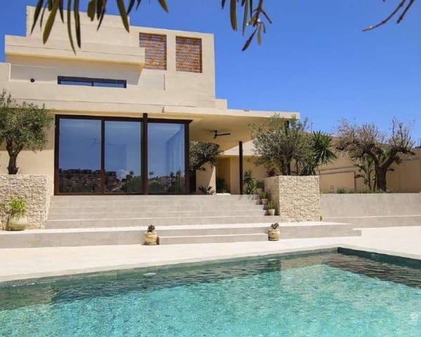 4 bedroom Villa for sale in La Marina, Elche / Elx - € 1,485,750 (Ref: 10026535)