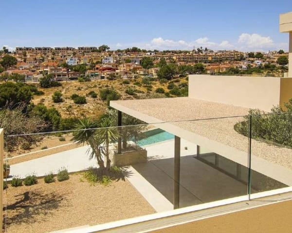 4 bedroom Villa for sale in La Marina, Elche / Elx - € 1,485,750 (Ref: 10026535)