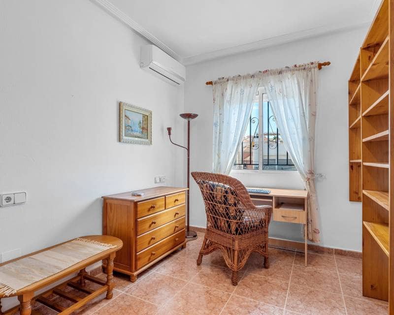 3 bedroom Villa for sale in San Miguel de Salinas with pool - € 229,000 (Ref: 10029624)