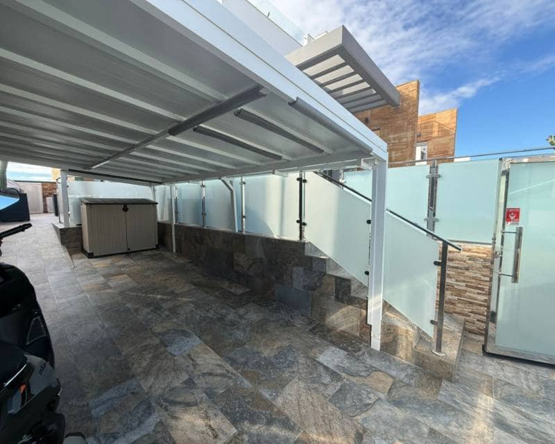 3 makuuhuone Huvila myytävänä paikassa Orihuela Costa mukana uima-altaan - 585 000 € (Ref: 10029701)