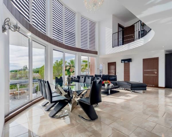 7 sovrum Villa till salu i Pueblo - Urbanizaciones, Alfaz del Pi / L'Alfàs del Pi med pool - 1 290 000 € (Ref: 10029702)