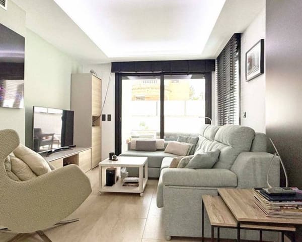 3 soverom Villa til salgs i Villamartin, Orihuela med svømmebasseng - € 495 000 (Ref: 10030925)