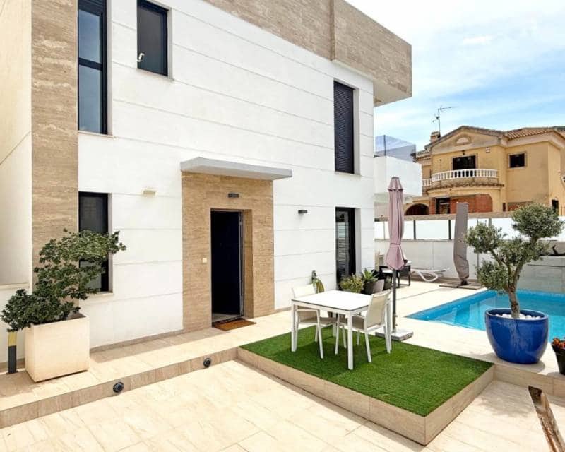 3 soverom Villa til salgs i Villamartin med svømmebasseng - € 495 000 (Ref: 10030925)