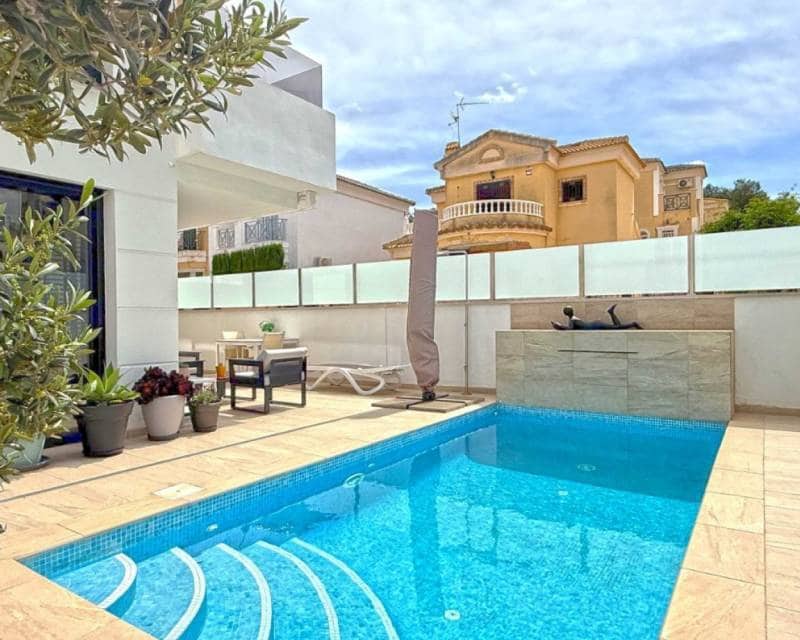 3 soverom Villa til salgs i Villamartin med svømmebasseng - € 495 000 (Ref: 10030925)