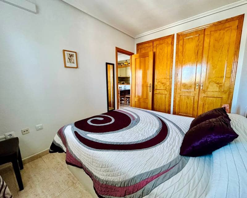 1 Zimmer Apartment zu verkaufen in Torrevieja mit Pool - 198.000 € (Ref: 10031035)