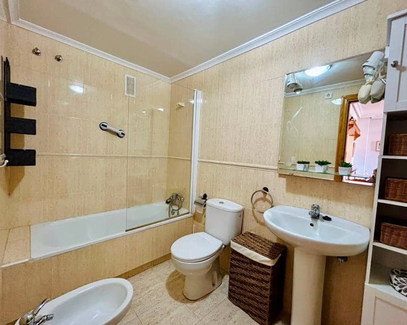 1 Zimmer Apartment zu verkaufen in Torrevieja mit Pool - 198.000 € (Ref: 10031035)