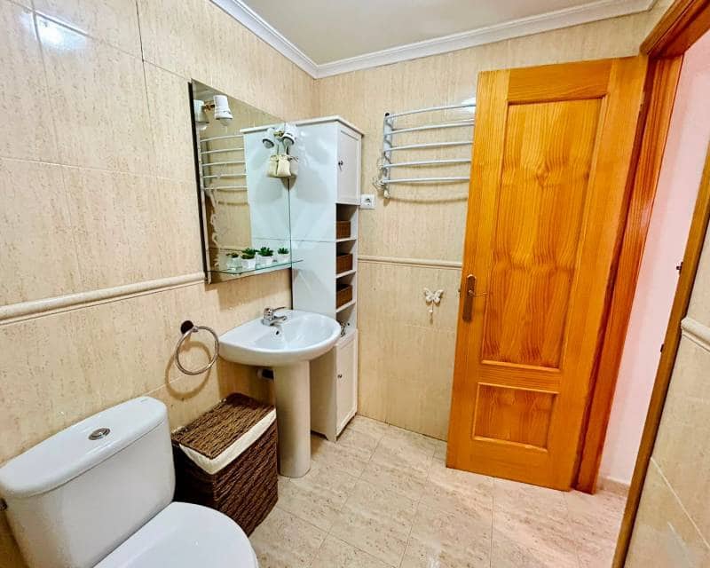 1 Zimmer Apartment zu verkaufen in Torrevieja mit Pool - 198.000 € (Ref: 10031035)