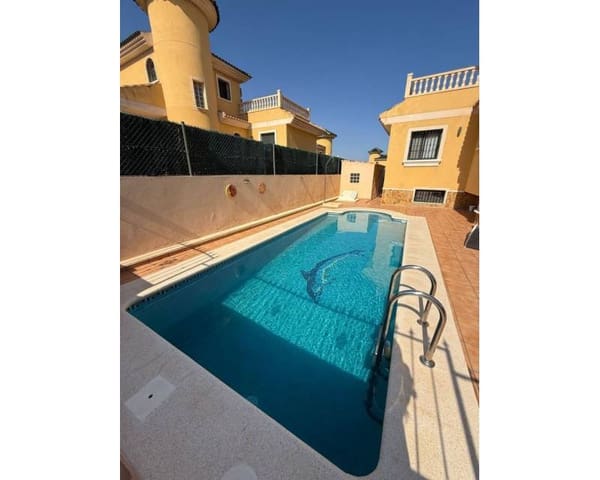 4 soveværelse Villa til salg i Villamartin, Orihuela med swimmingpool - € 410.000 (Ref: 10031039)