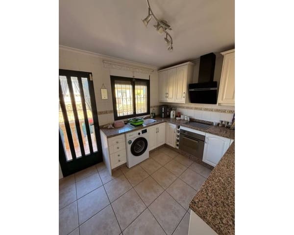 4 soveværelse Villa til salg i Villamartin, Orihuela med swimmingpool - € 410.000 (Ref: 10031039)