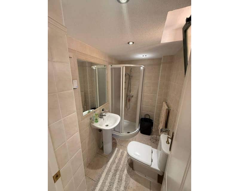 4 soveværelse Villa til salg i Villamartin med swimmingpool - € 410.000 (Ref: 10031039)